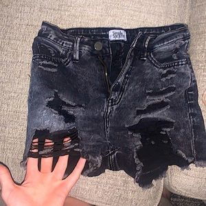 Simple society shorts